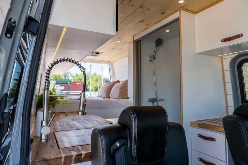 Clubhouse Cruiser