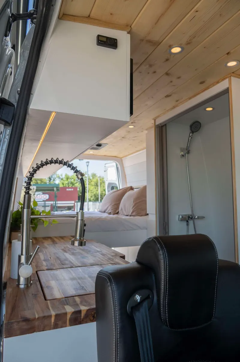 Clubhouse Cruiser