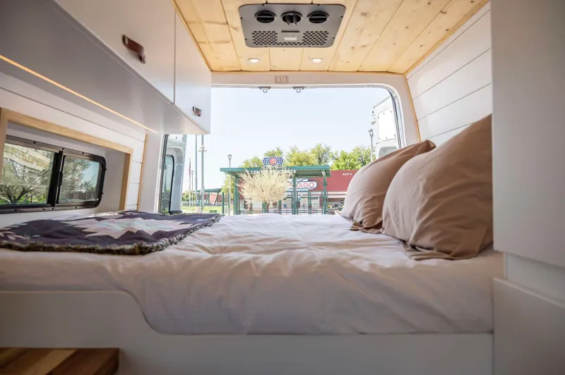 Clubhouse Cruiser
