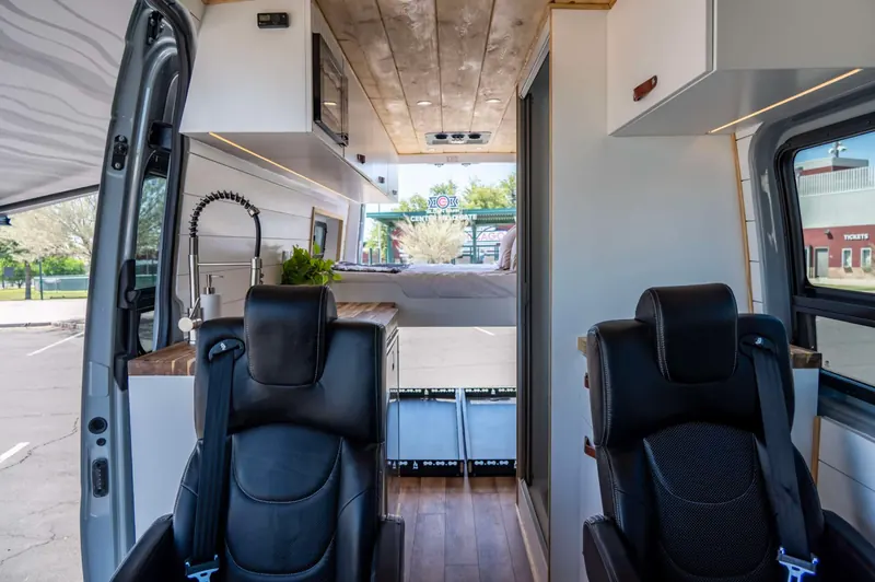 Clubhouse Cruiser