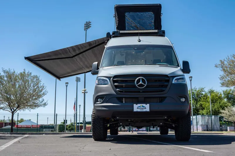 Clubhouse Cruiser