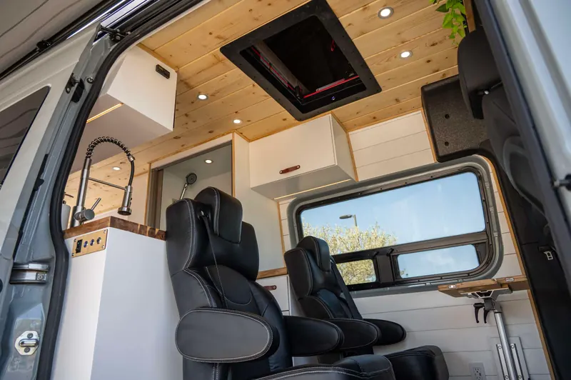 Clubhouse Cruiser