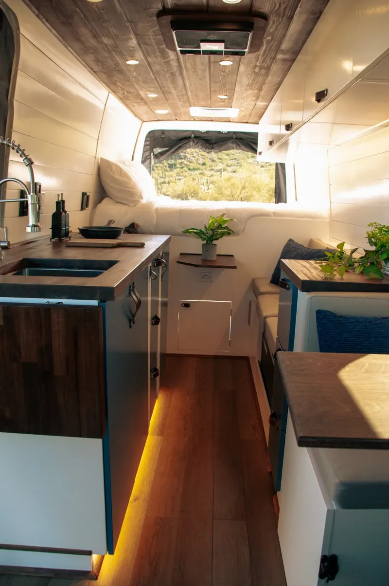Cozy Cabin Cruiser