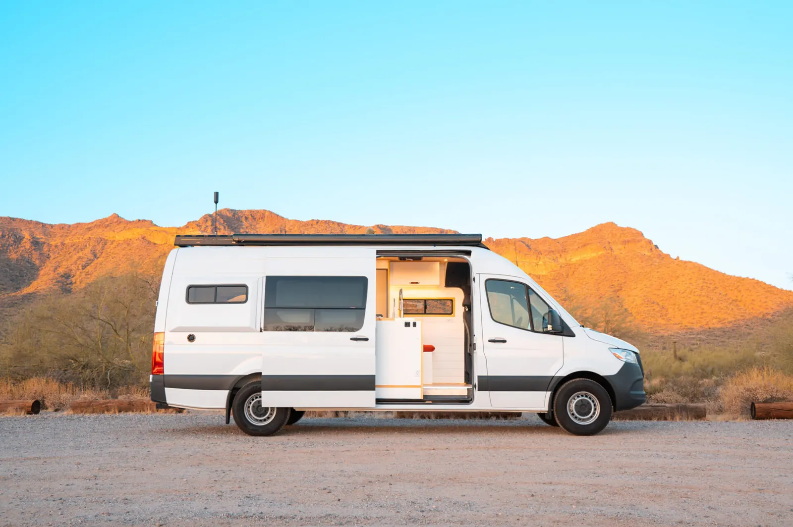 custom sprintervan