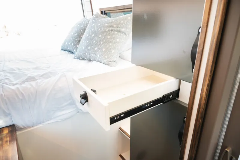 Dually Deluxe Camper
