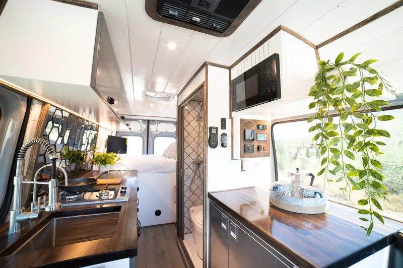 Dually Deluxe Camper