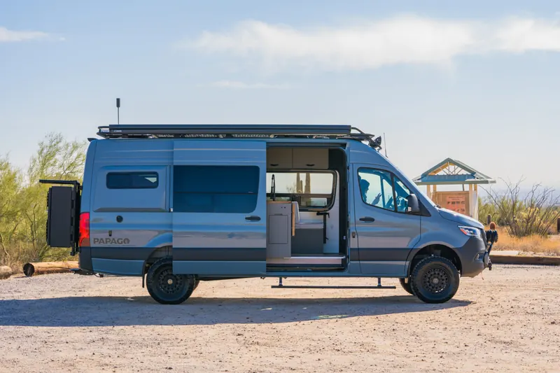Echelon Explorer