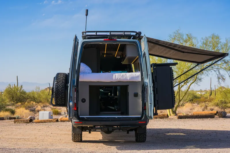 Echelon Explorer