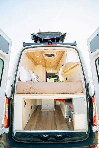 Quad Quarters Camper (4Peaks Package)