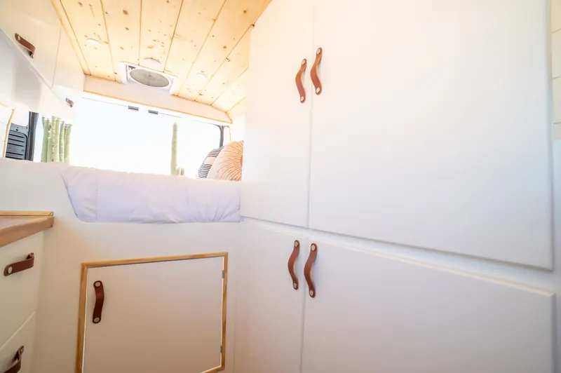 Sunset Cruiser Van
