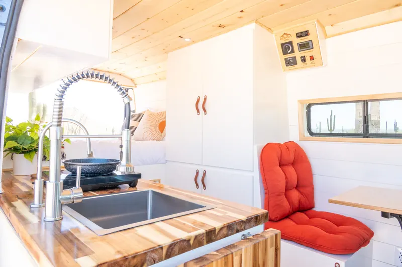 Sunset Cruiser Van