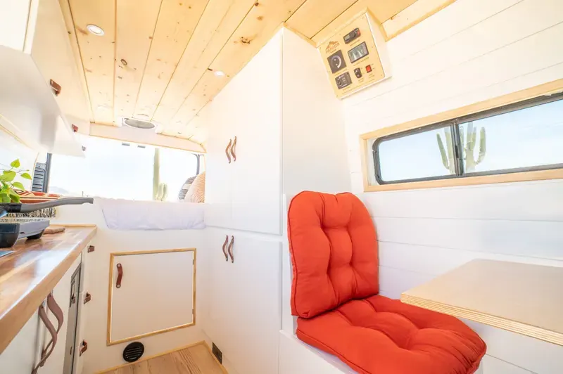 Sunset Cruiser Van