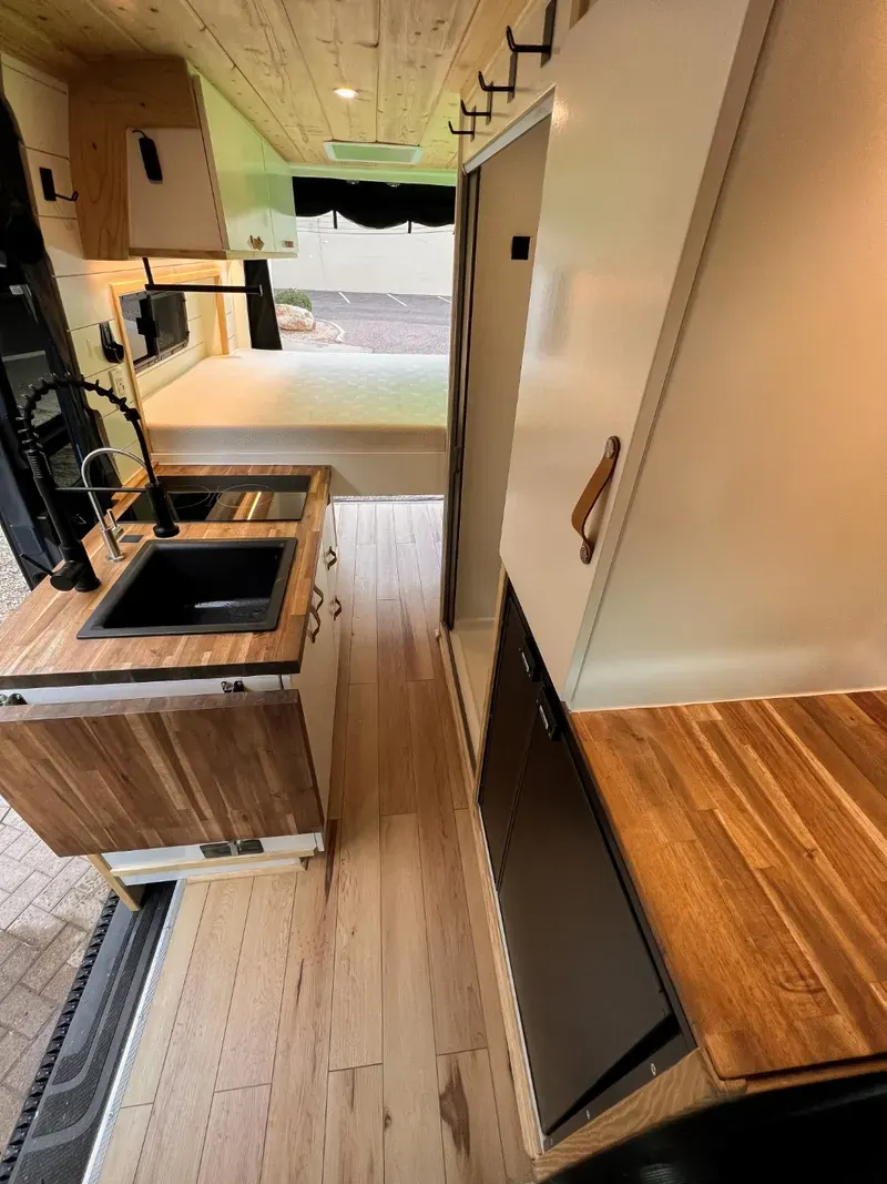 Valley Vista Voyager